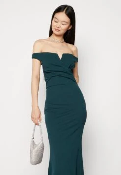 Wal G Kia Off The Shoulder Maxi Dress - Galajurk - Forest Green -Wal G. 036fb7714e044178a79d21eaa620253d