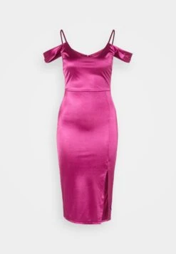 Wal G Colly Off Shoulder Dress - Cocktailjurk - Magenta -Wal G. 0bf4b1d855104091a56e09a51bb88eef