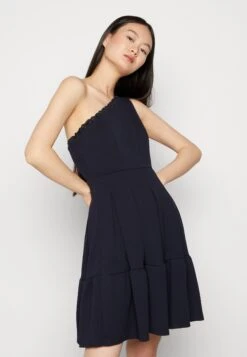 Wal G Janine Skater Dress - Jerseyjurk - Navy Blue 9 Wal G Janine Skater Dress - Jerseyjurk - Navy Blue -Wal G. 0e9ef304b9ec46a48342982f63408e9e