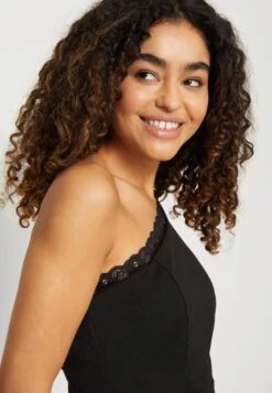 Wal G Reign - Jumpsuit - Black 11 Wal G Reign - Jumpsuit - Black -Wal G. 131ace94f40a402fb8958bf0a27c043a