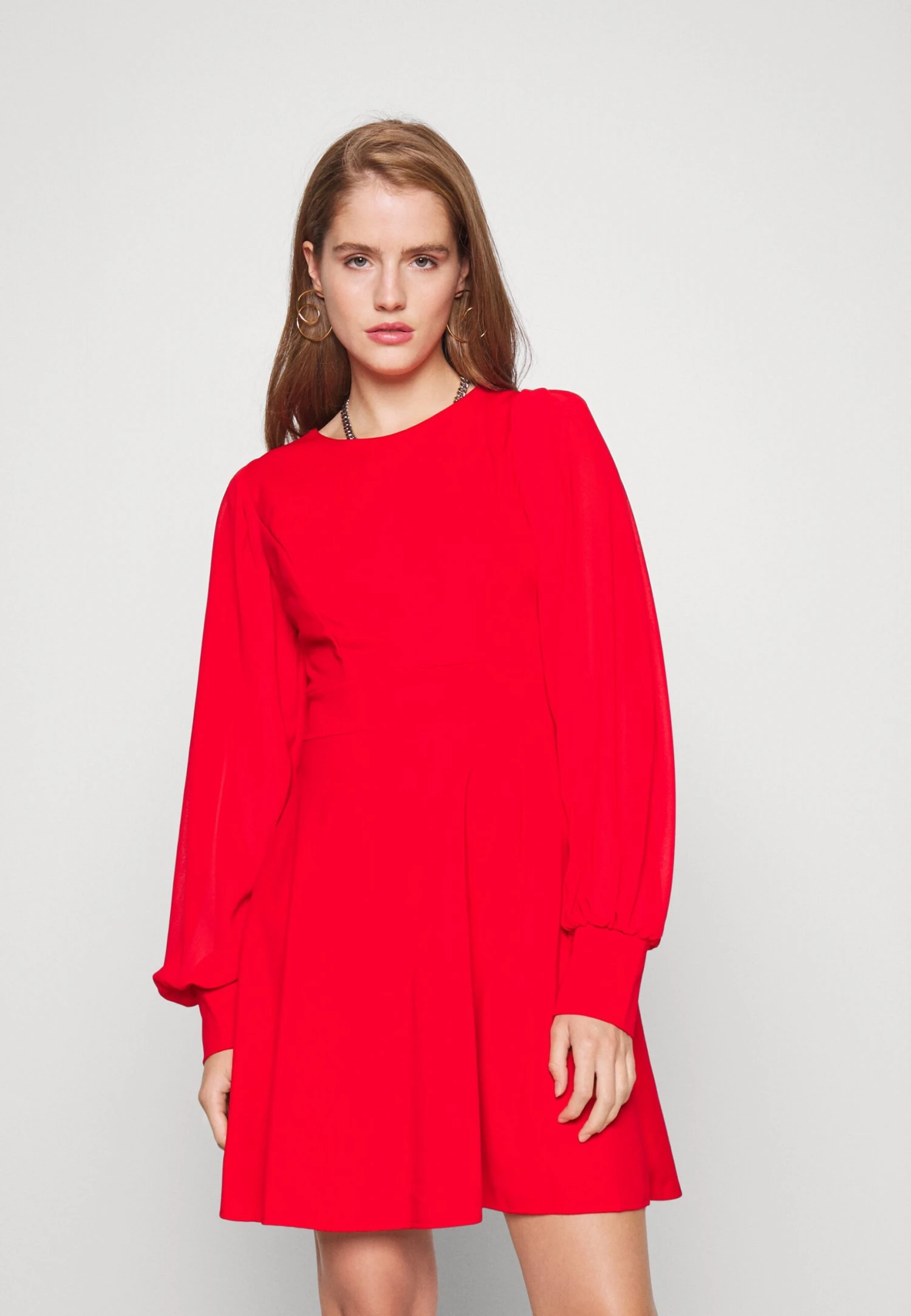 Kat Sleeve Dress - Cocktailjurk - Red 1 Kat Sleeve Dress - Cocktailjurk - Red