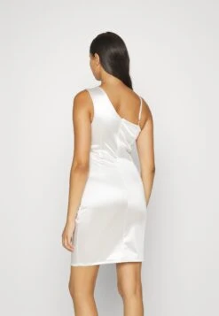 Wal G Tanya Ruffle Mini - Cocktailjurk - White -Wal G. 21552e3d87fb4a83abd10e3cd2c447be