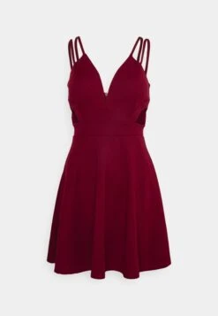 Milly Strap Skater - Cocktailjurk - Wine -Wal G. 240f86dd2cdc48e3a2bf1802252efdc5