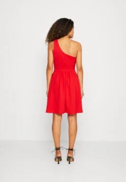 Wal G Toni Skater - Jerseyjurk - Red -Wal G. 2a2702fff0d1458c97b3c9278a2f3143