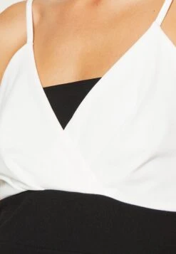 Wal G Lulu Contrast Midi - Jerseyjurk - Black/White 11 Wal G Lulu Contrast Midi - Jerseyjurk - Black/White -Wal G. 2a636f52bd96400c80b925c9b67ead1e