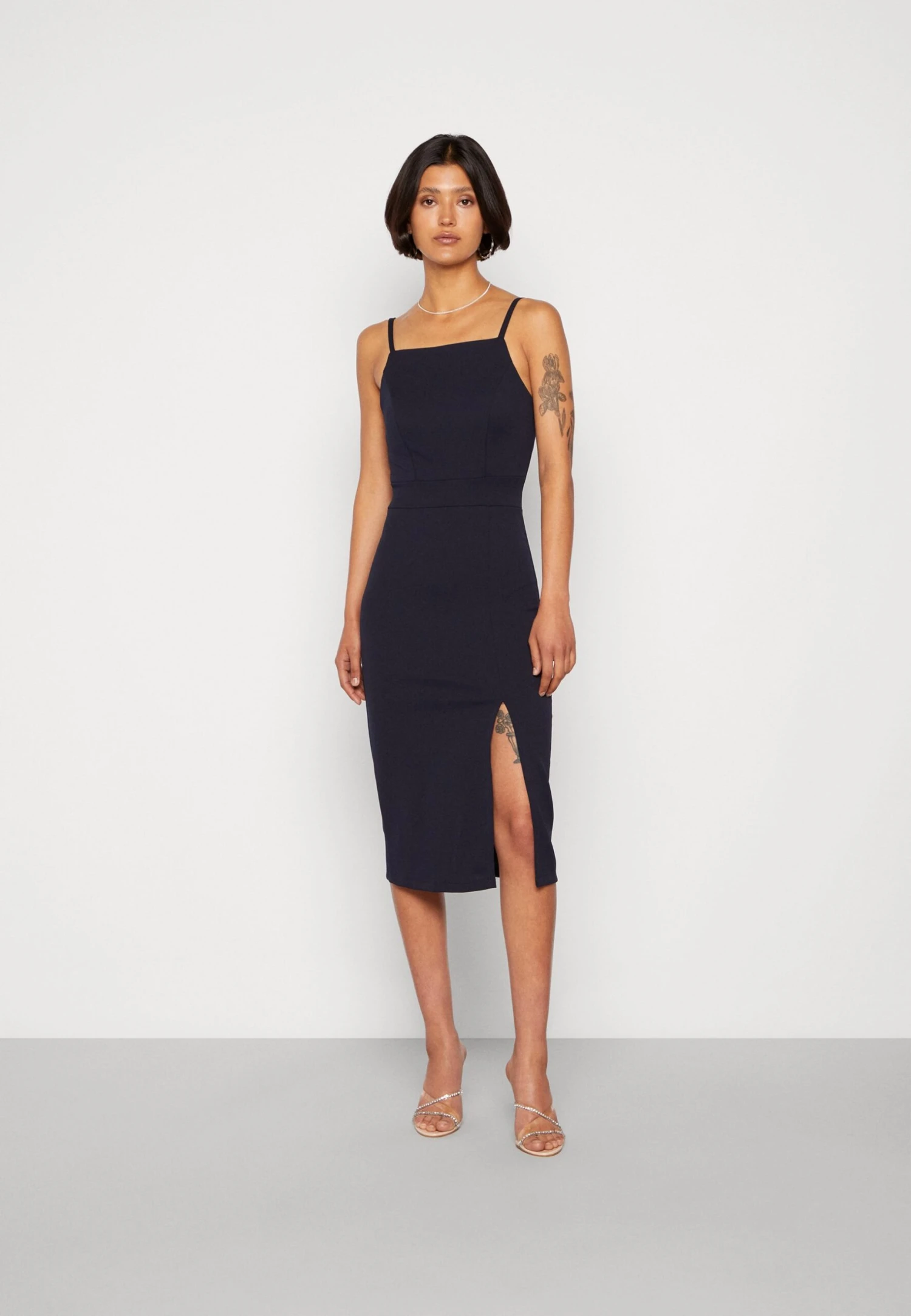 Wal G Strappy Square Neck Midi Dress - Etui-Jurk - Navy Blue 1 Wal G Strappy Square Neck Midi Dress - Etui-Jurk - Navy Blue