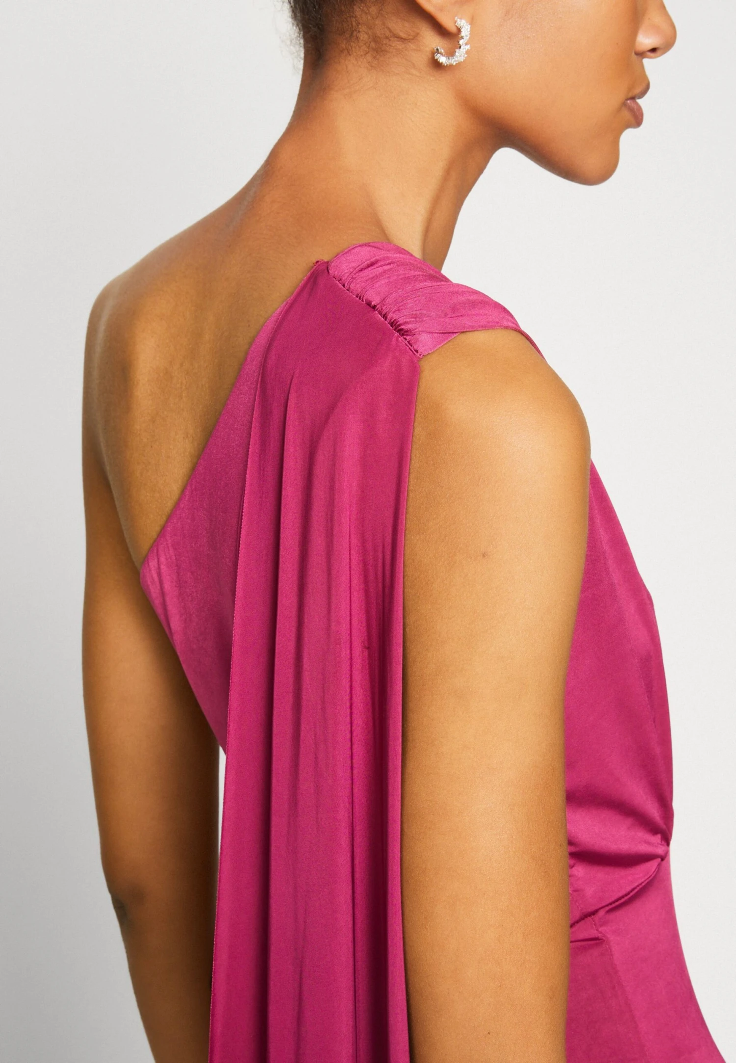 Wal G Cece Cape Sleeve- Jumpsuit - Magenta 6 Wal G Cece Cape Sleeve- Jumpsuit - Magenta - Afbeelding 6