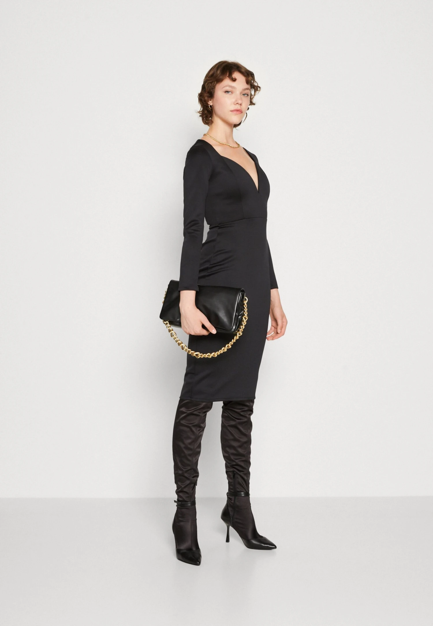 Wal G Zanad V Neck Midi - Jerseyjurk - Black 2 Wal G Zanad V Neck Midi - Jerseyjurk - Black - Afbeelding 2