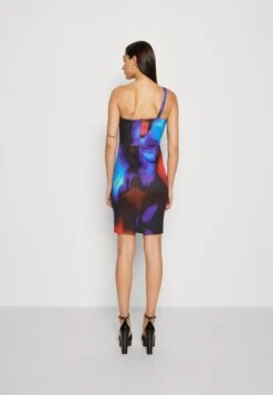 Wal G Vlera Strap Print Midi - Jerseyjurk - Mehrfarbig -Wal G. 3da762ec8b614605bc5f678268a53417