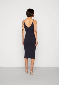 Wal G Strappy Square Neck Midi Dress - Etui-Jurk - Navy Blue 8 Wal G Strappy Square Neck Midi Dress - Etui-Jurk - Navy Blue -Wal G. 4b1c171e5e4145969f6afa0816aaeefa