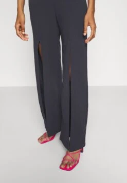 Alfo Cross Neck Jumpsuit - Jumpsuit - Navy Blue 9 Alfo Cross Neck Jumpsuit - Jumpsuit - Navy Blue -Wal G. 4b4eca4618f04756b250b984ff5c824c