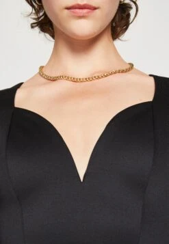 Wal G Zanad V Neck Midi - Jerseyjurk - Black 11 Wal G Zanad V Neck Midi - Jerseyjurk - Black -Wal G. 55242e6a61f7405fa5d08067ebdbf050