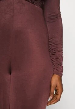 Curve Cece- Jumpsuit - Chocolate Brown -Wal G. 5867e24be1ff42bda785e0bb9b17b048