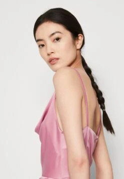 Wal G Milly Tulip Skirt Midi - Cocktailjurk - Mauve 9 Wal G Milly Tulip Skirt Midi - Cocktailjurk - Mauve -Wal G. 59e14a476bed4b39b28172f5fb02fbe7