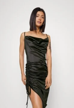 Wal G Ruched Dress - Cocktailjurk - Black -Wal G. 66addd4c0d4947d399f8fc94f16e68d2