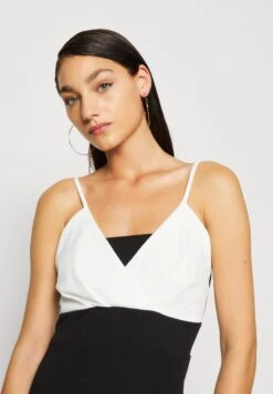 Wal G Lulu Contrast Midi - Jerseyjurk - Black/White 9 Wal G Lulu Contrast Midi - Jerseyjurk - Black/White -Wal G. 67f531609da14323a35346bf01bada43