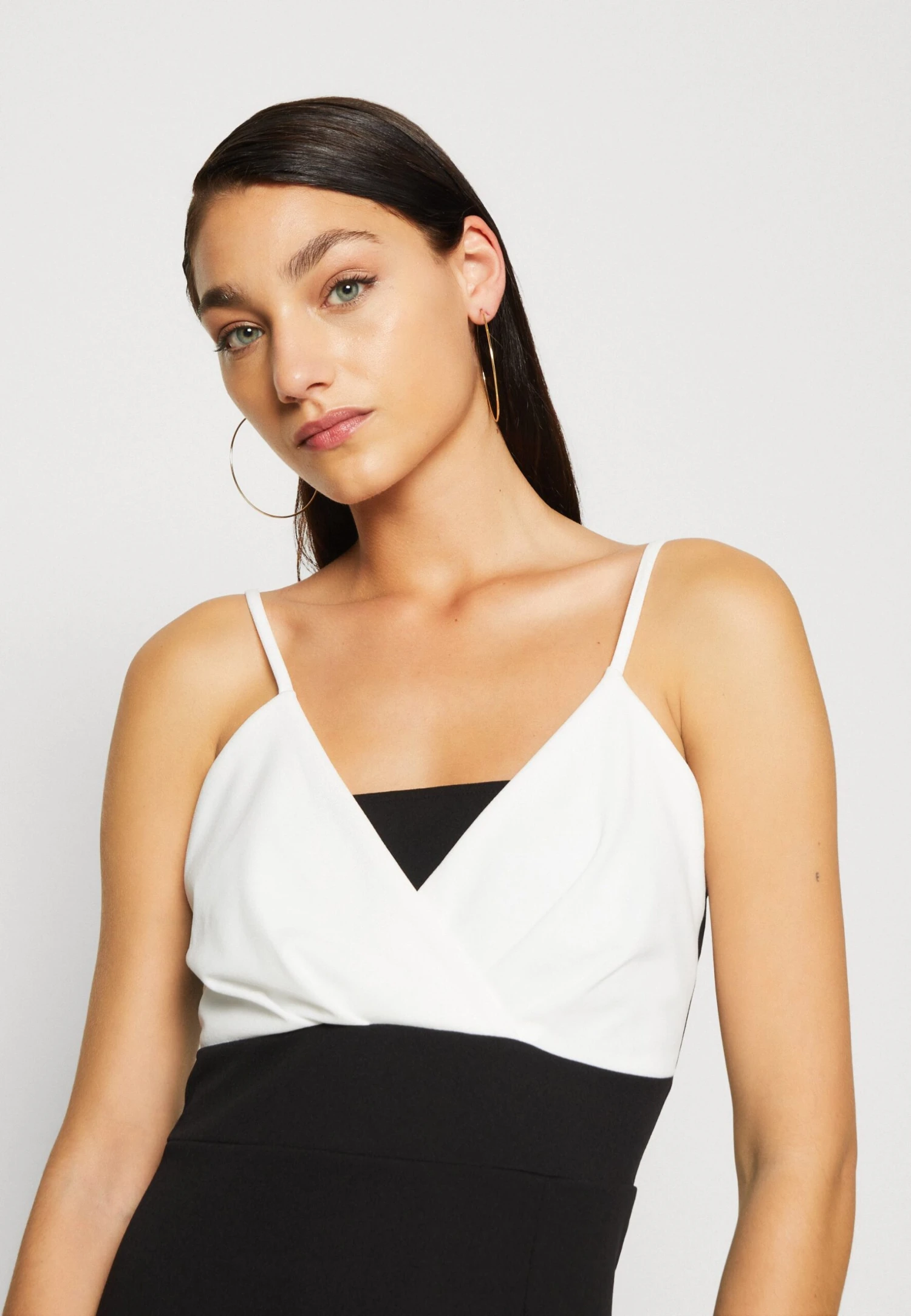 Wal G Lulu Contrast Midi - Jerseyjurk - Black/White 4 Wal G Lulu Contrast Midi - Jerseyjurk - Black/White - Afbeelding 4