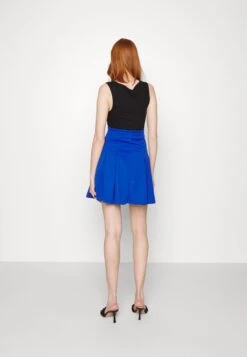 Wal G Zerene Skater Skirt - A-Lijn Rok - Electric Blue 7 Wal G Zerene Skater Skirt - A-Lijn Rok - Electric Blue -Wal G. 6aa8c765c5f946e995c543903f9e1ca5