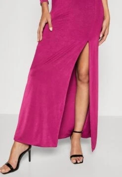 Wal G Arrabella One Sleeve Maxi - Jerseyjurk - Magenta 11 Wal G Arrabella One Sleeve Maxi - Jerseyjurk - Magenta -Wal G. 7185c3cc4813489a9156b4283602e0ec