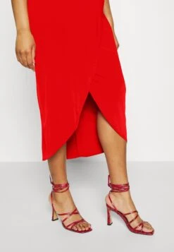 Winny Asymmetric Midi - Jerseyjurk - Red -Wal G. 72d9d9fbbbae48f0b8141b4c0e45e00e