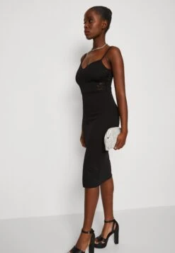 Wal G Tiza Midi - Jerseyjurk - Black 9 Wal G Tiza Midi - Jerseyjurk - Black -Wal G. 74e70b3ca7c8455ebd0bc2c0d0265ce5