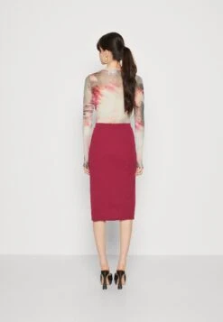 Wal G Valentines Heart Midi Skirt - Kokerrok - Magenta -Wal G. 7e3123c7a9914eebbdecb3413afd9347