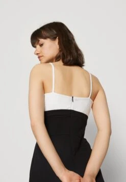 Wal G Janya Contrast - Jumpsuit - Black/White -Wal G. 8bd450b6d788458f9d345ddfd20e03c8