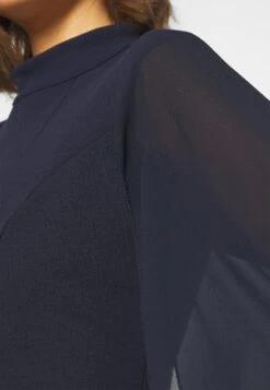 Wal G Cape Sleeve Dress - Cocktailjurk - Navy Blue 11 Wal G Cape Sleeve Dress - Cocktailjurk - Navy Blue -Wal G. 8c54e48d5e7d4f8d9d98a945baaf3a9a