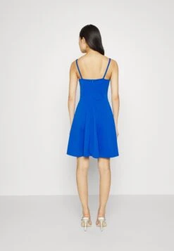 Wal G Vincent Skater Dress - Jerseyjurk - Electric Blue -Wal G. 8c76869de29c4e84bca88b728c844681