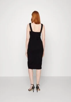 Wal G Embroidered V Neck Rose Midi - Cocktailjurk - Black Floral 8 Wal G Embroidered V Neck Rose Midi - Cocktailjurk - Black Floral -Wal G. 8d9dc6f9aeee4395ba69cbbf1fe9397e