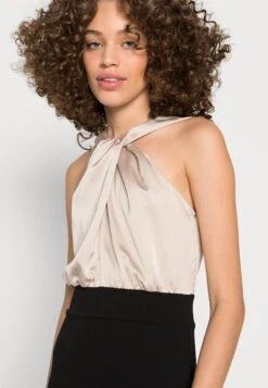 Wal G Marla Knot Halter Midi Dress - Cocktailjurk - Champagne/Black 9 Wal G Marla Knot Halter Midi Dress - Cocktailjurk - Champagne/Black -Wal G. 8e4dddd7d12f4dbda59490350b40e8ac