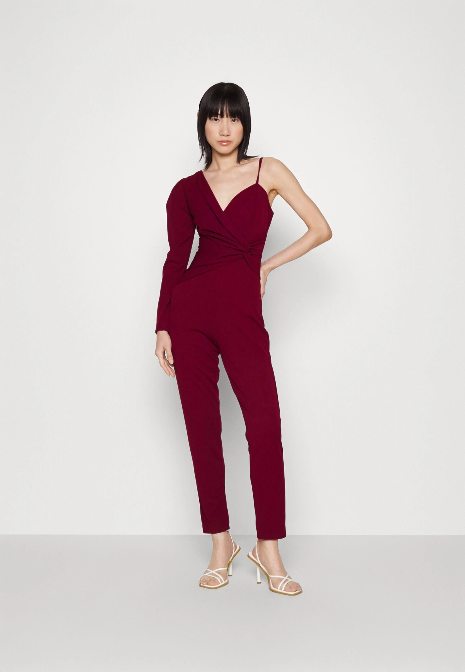 Wal G Ciaramin One Sleeve Jumpsuit - Jumpsuit - Berry Wine 2 Wal G Ciaramin One Sleeve Jumpsuit - Jumpsuit - Berry Wine - Afbeelding 2