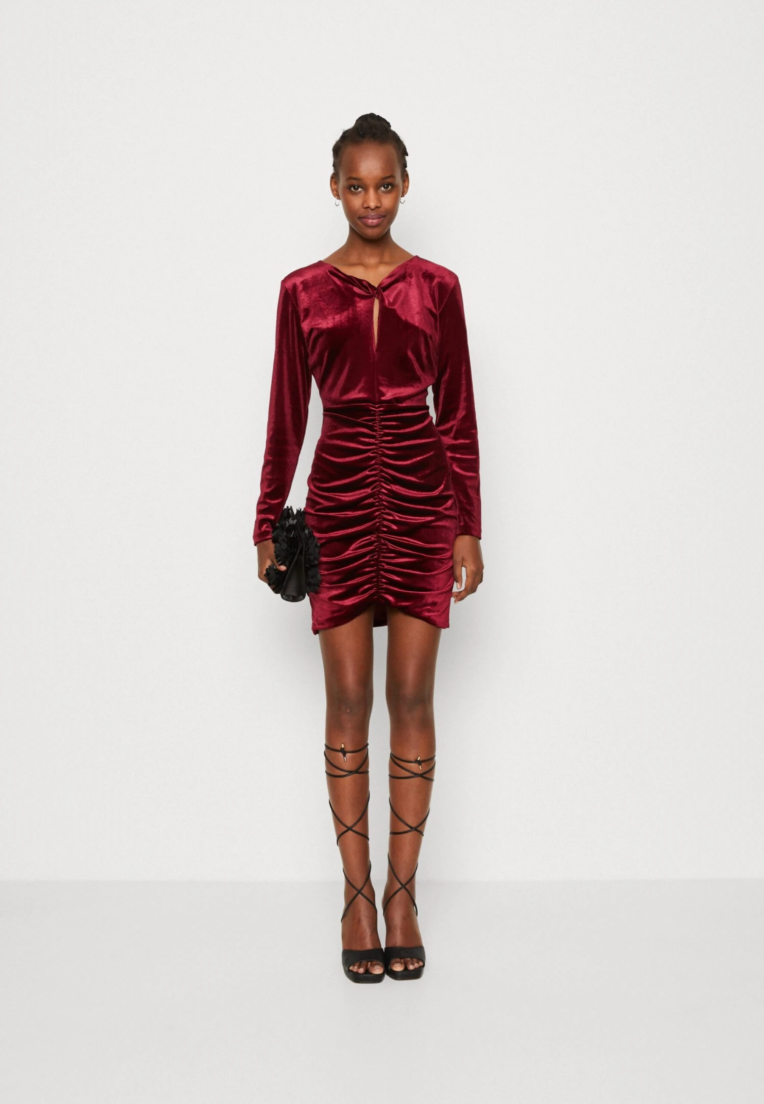 Wal G Valentines Dolly Cut Out Mini - Cocktailjurk - Wine 2 Wal G Valentines Dolly Cut Out Mini - Cocktailjurk - Wine - Afbeelding 2