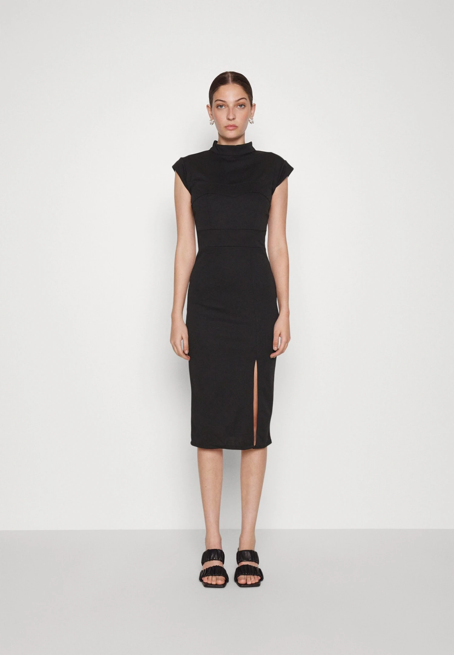 Bambinaroll Neck Midi Dress - Jerseyjurk - Black 1 Bambinaroll Neck Midi Dress - Jerseyjurk - Black
