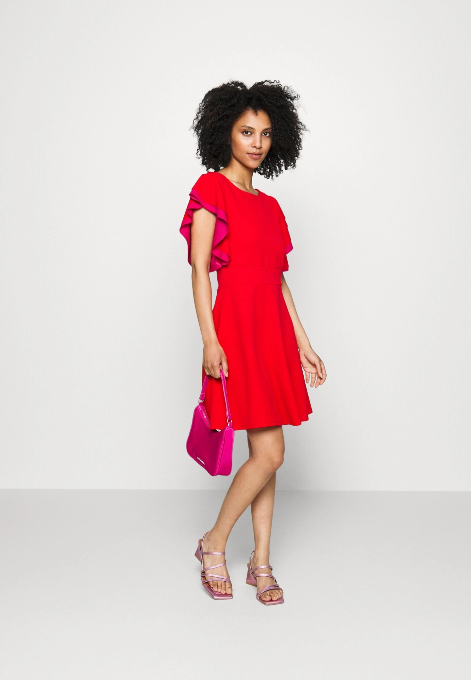 Max Ruffle Skater - Cocktailjurk - Red/Fuchsia 2 Max Ruffle Skater - Cocktailjurk - Red/Fuchsia - Afbeelding 2