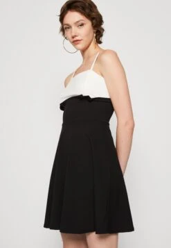 Wal G Janya Contrast Skater - Jerseyjurk - Black/White 9 Wal G Janya Contrast Skater - Jerseyjurk - Black/White -Wal G. 98f95483110143ad92db6270720201da