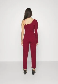 Ciaramin One Sleeve - Jumpsuit - Berry Wine 9 Ciaramin One Sleeve - Jumpsuit - Berry Wine -Wal G. 9e7f30be353249cbbfd54fbf4093c7fb