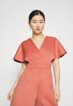 Wedding Petite Betty Wrap Jumpsuit - Jumpsuit - Rosa -Wal G. a039e1654713452e899e7e1b3f2d549b