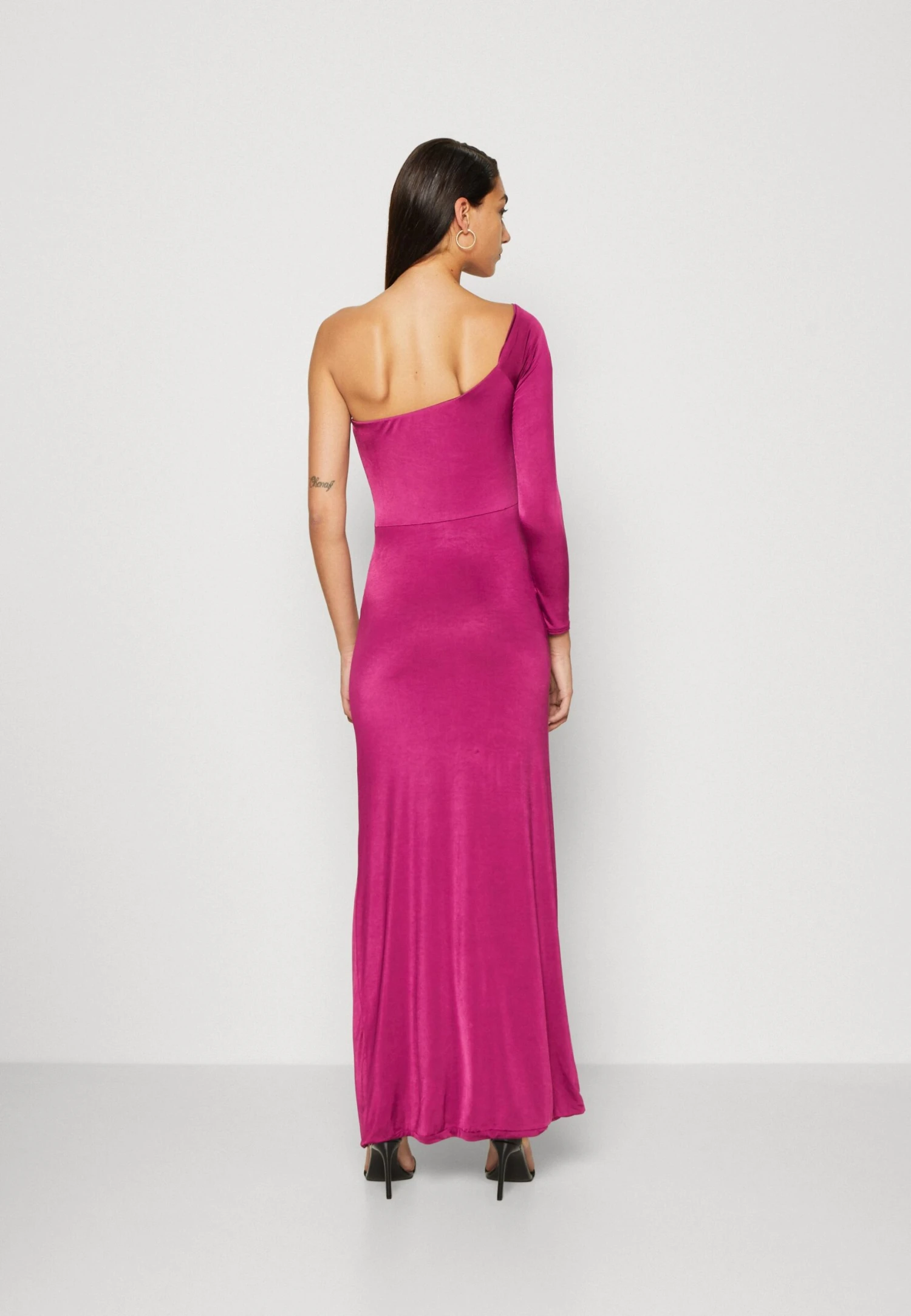 Wal G Arrabella One Sleeve Maxi - Jerseyjurk - Magenta 3 Wal G Arrabella One Sleeve Maxi - Jerseyjurk - Magenta - Afbeelding 3