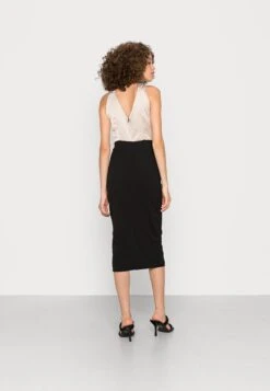 Wal G Marla Knot Halter Midi Dress - Cocktailjurk - Champagne/Black 7 Wal G Marla Knot Halter Midi Dress - Cocktailjurk - Champagne/Black -Wal G. b862435fdb3e480a9e2db9074621df54