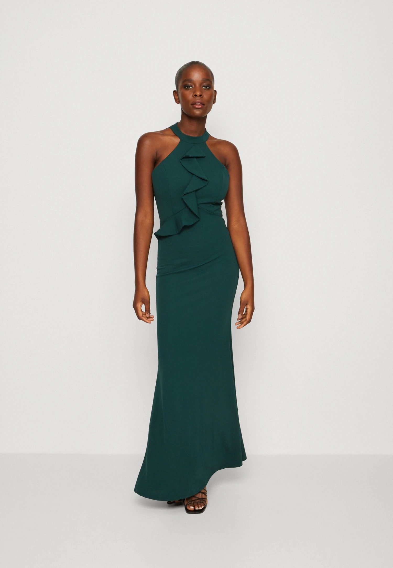 Wal G Tilly Ruffle Halter Neck Maxi Dress - Jerseyjurk - Forest Green 1 Wal G Tilly Ruffle Halter Neck Maxi Dress - Jerseyjurk - Forest Green
