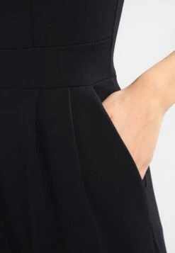 Wal G V Neck - Jumpsuit - Black 12 Wal G V Neck - Jumpsuit - Black -Wal G. c007deb507cb4ee6b4eac76b6643f25e