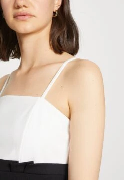 Wal G Janya Contrast - Jumpsuit - Black/White -Wal G. c048baa4917c48dc8adab10ec2e7f9f7