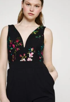 Wal G Print Contrast Plunge- Jumpsuit - Black Floral 9 Wal G Print Contrast Plunge- Jumpsuit - Black Floral -Wal G. c93c98c3cc7f4b9eb26c2ad629a7df42