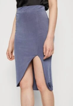 Wal G Party Ty Midi Skirt - Kokerrok - Denim Blue -Wal G. c9bc7730df034cc59b9da808cc14f2f9