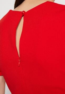 Wal G Brody Curve Neck Skater - Jerseyjurk - Red 11 Wal G Brody Curve Neck Skater - Jerseyjurk - Red -Wal G. cd0fa8c9b4cc475dba3d9cbfd393b65f