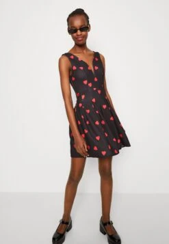Wal G Valentines Elle Heart Skater - Jerseyjurk - Black/Red -Wal G. d5c8940100c34fcd92dcdf21311fd6a0