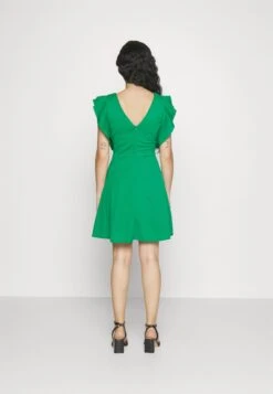 Frill Sleeves Dress - Jurk - Leaf Green -Wal G. dd05854498a04a71822d9c5e19f3c77c