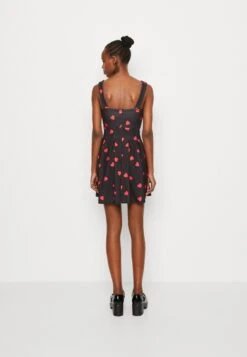 Wal G Valentines Elle Heart Skater - Jerseyjurk - Black/Red -Wal G. e38b96c1a55149da844f8afd399cef01