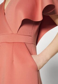 Wedding Petite Betty Wrap Jumpsuit - Jumpsuit - Rosa -Wal G. e9f4e2abb6fb4dae8bc7dd6210ac6444